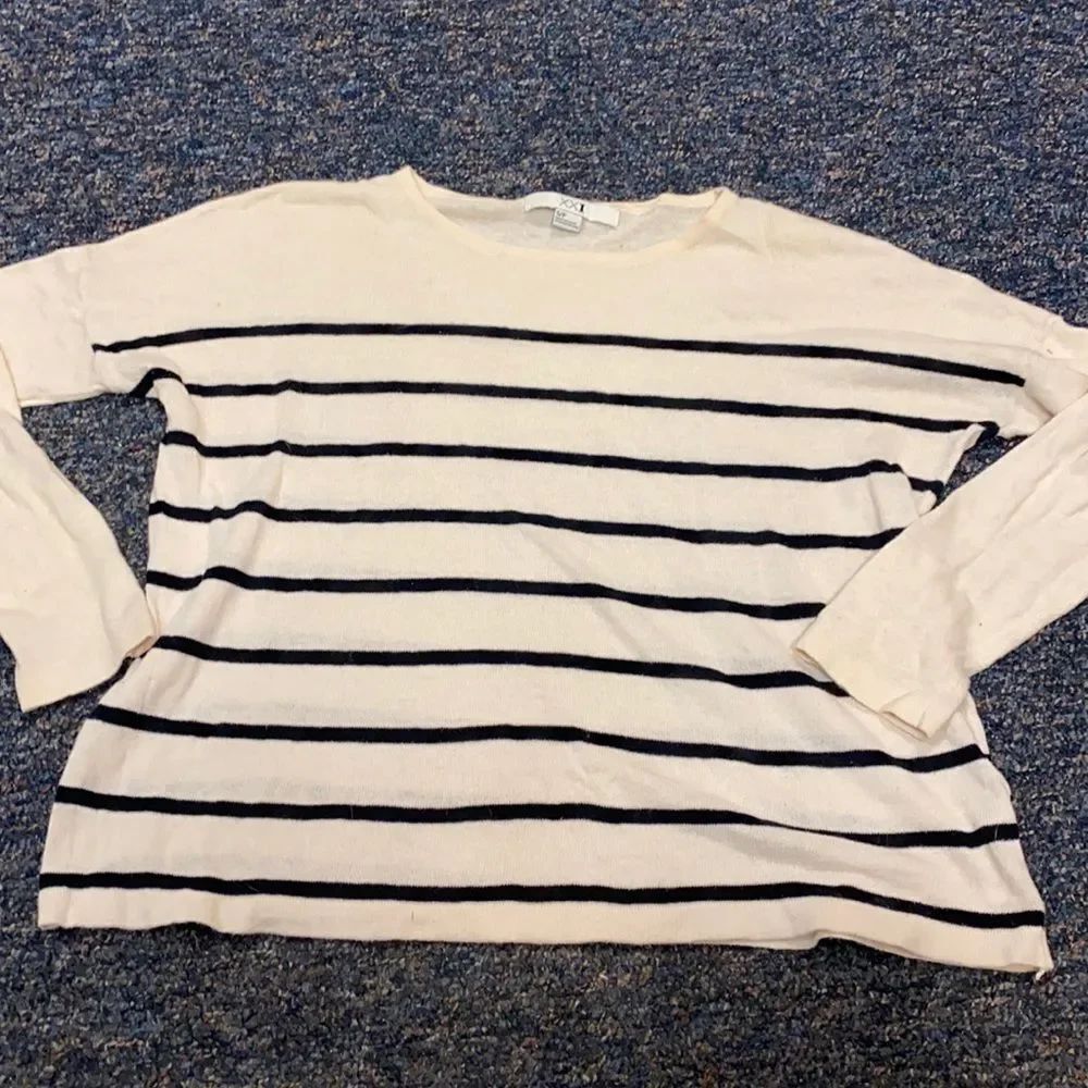 Forever 21 Tan and Black Lightweight Sweater sz. S